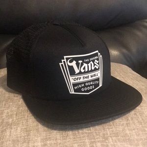 Vans “Off The Wall” SnapBack Hat